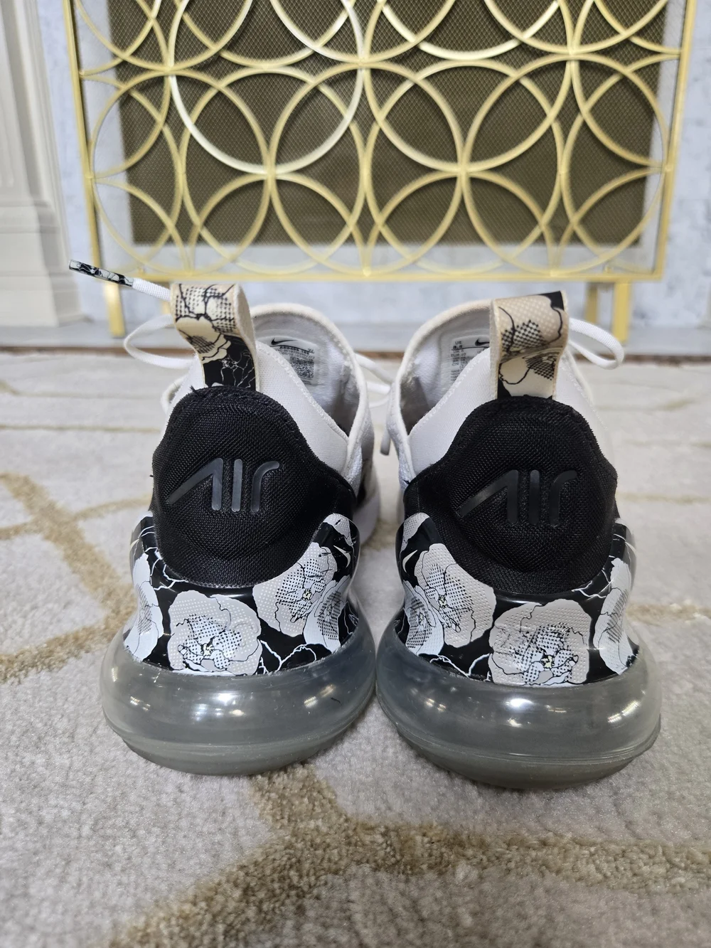 Nike Air Max 270 SE 